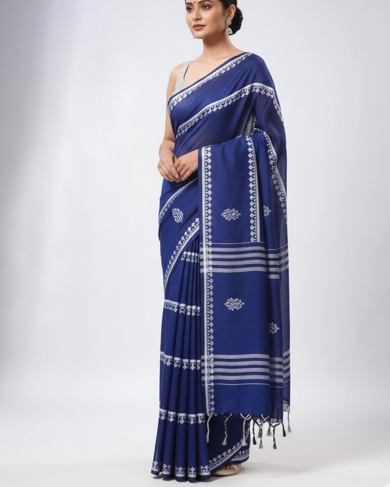 Beautiful Royal Saree with White Borders and Motifs with blouse